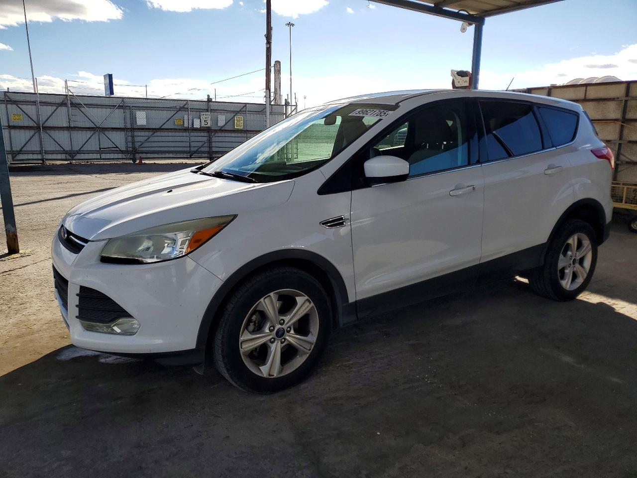 Salvage Ford Escape Image