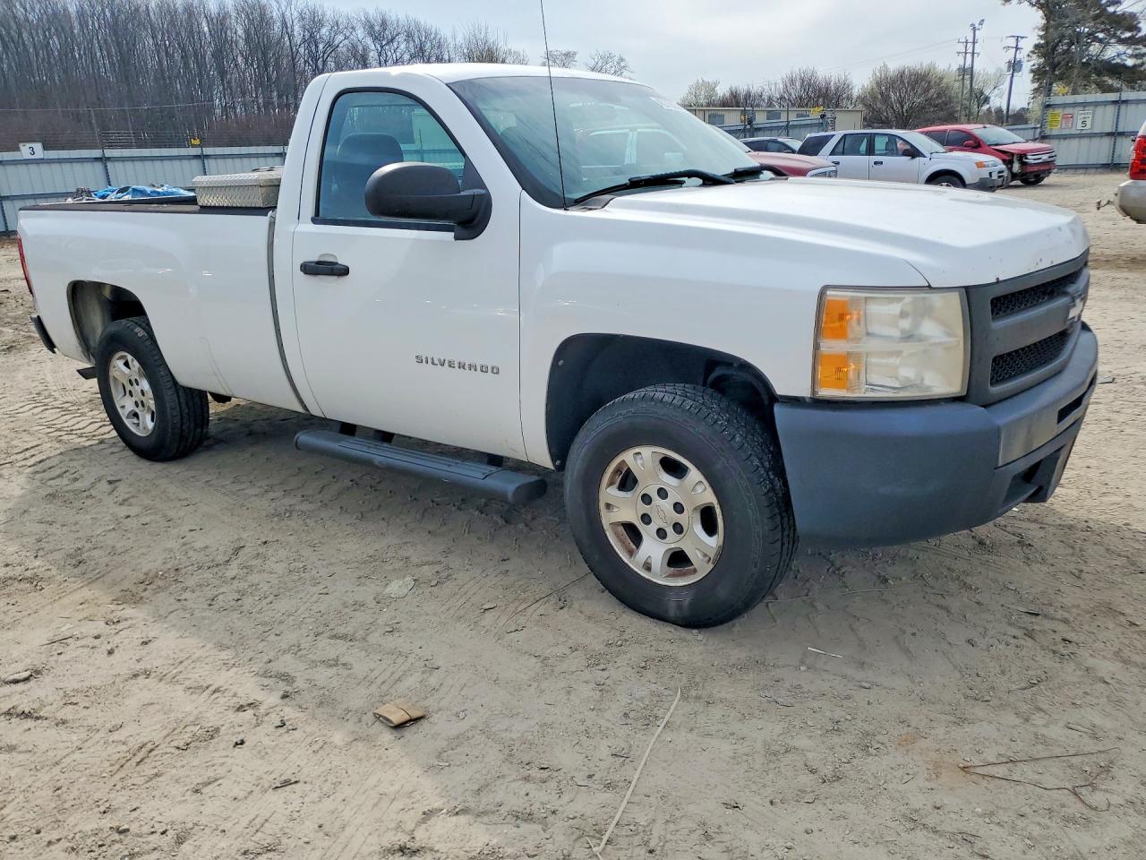 Chevrolet Silverado C1500