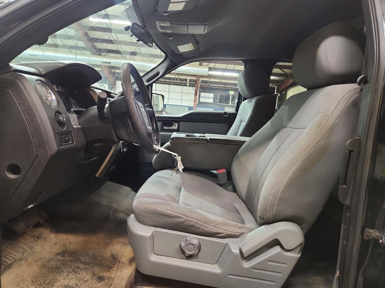 Ford F-150 Super Cab