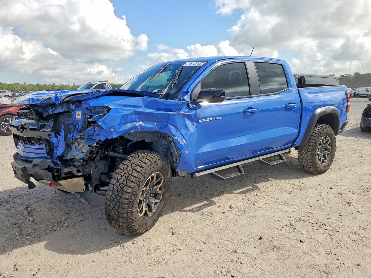 Salvage Chevrolet Colorado Image