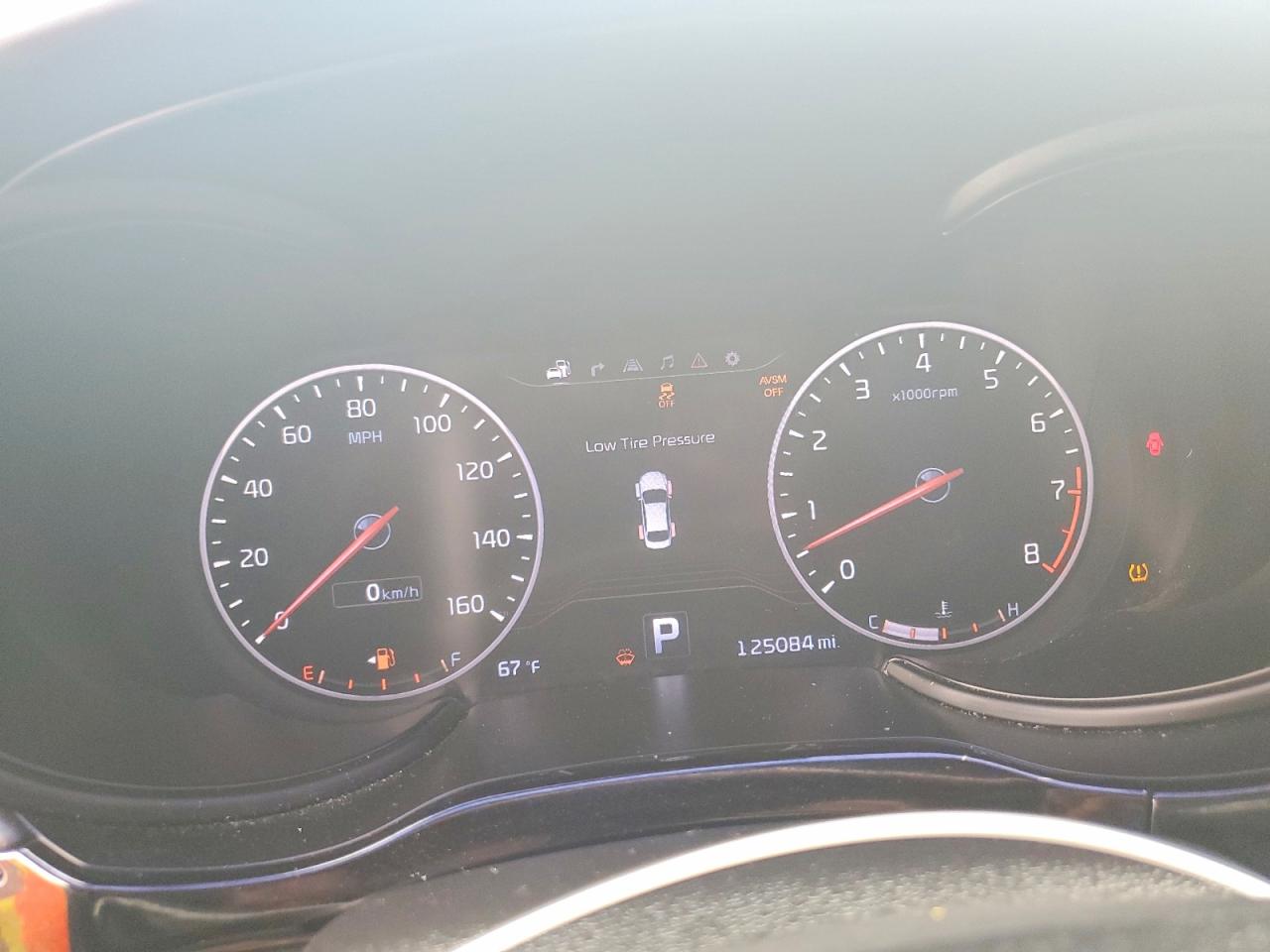 Kia K900 Luxury