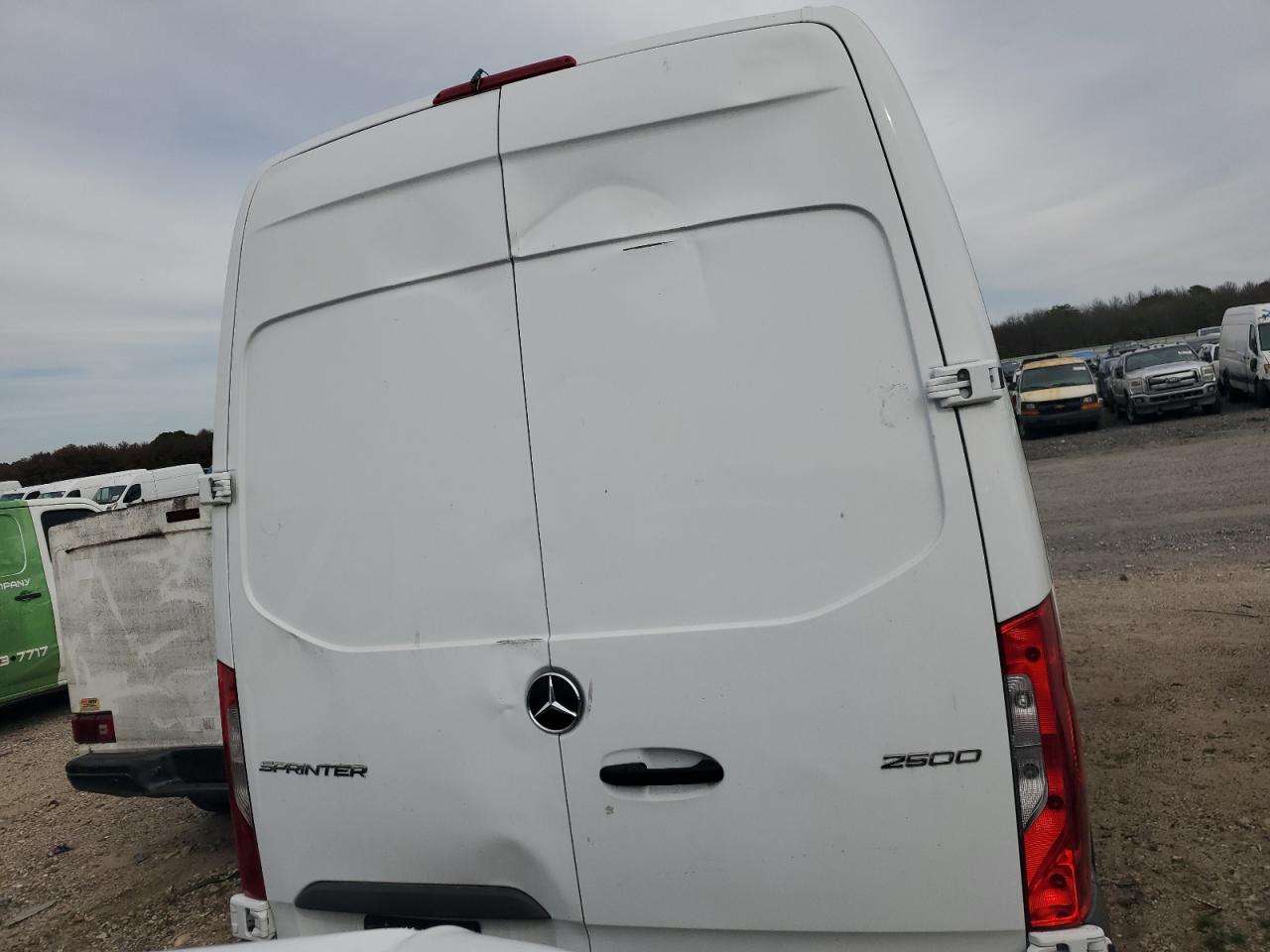 Mercedes-Benz Sprinter 2500