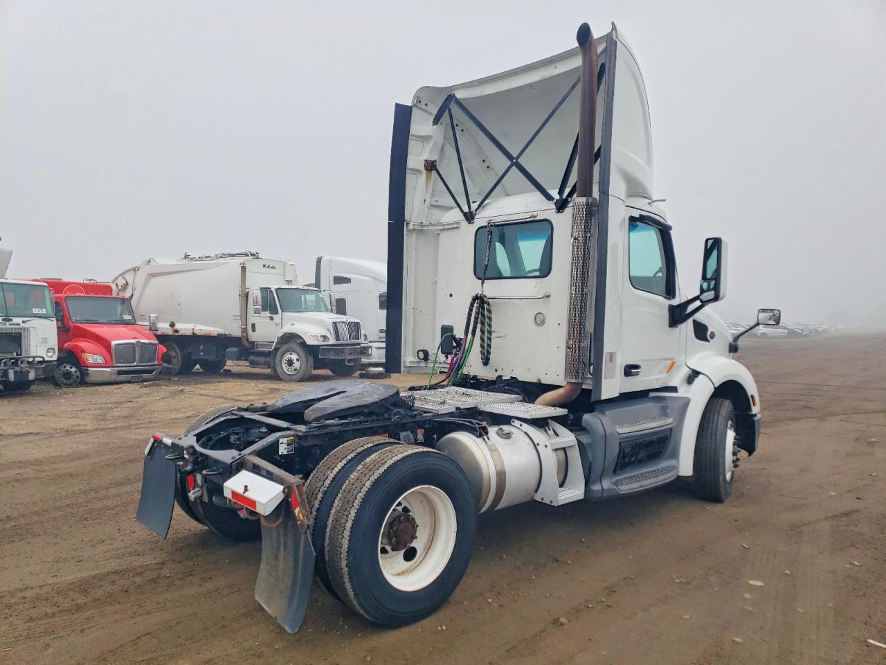 Peterbilt Tractor 579