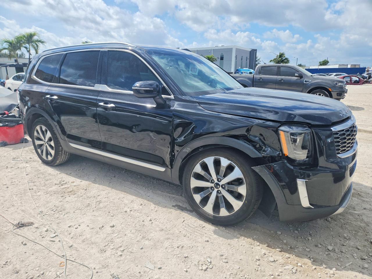Kia Telluride S
