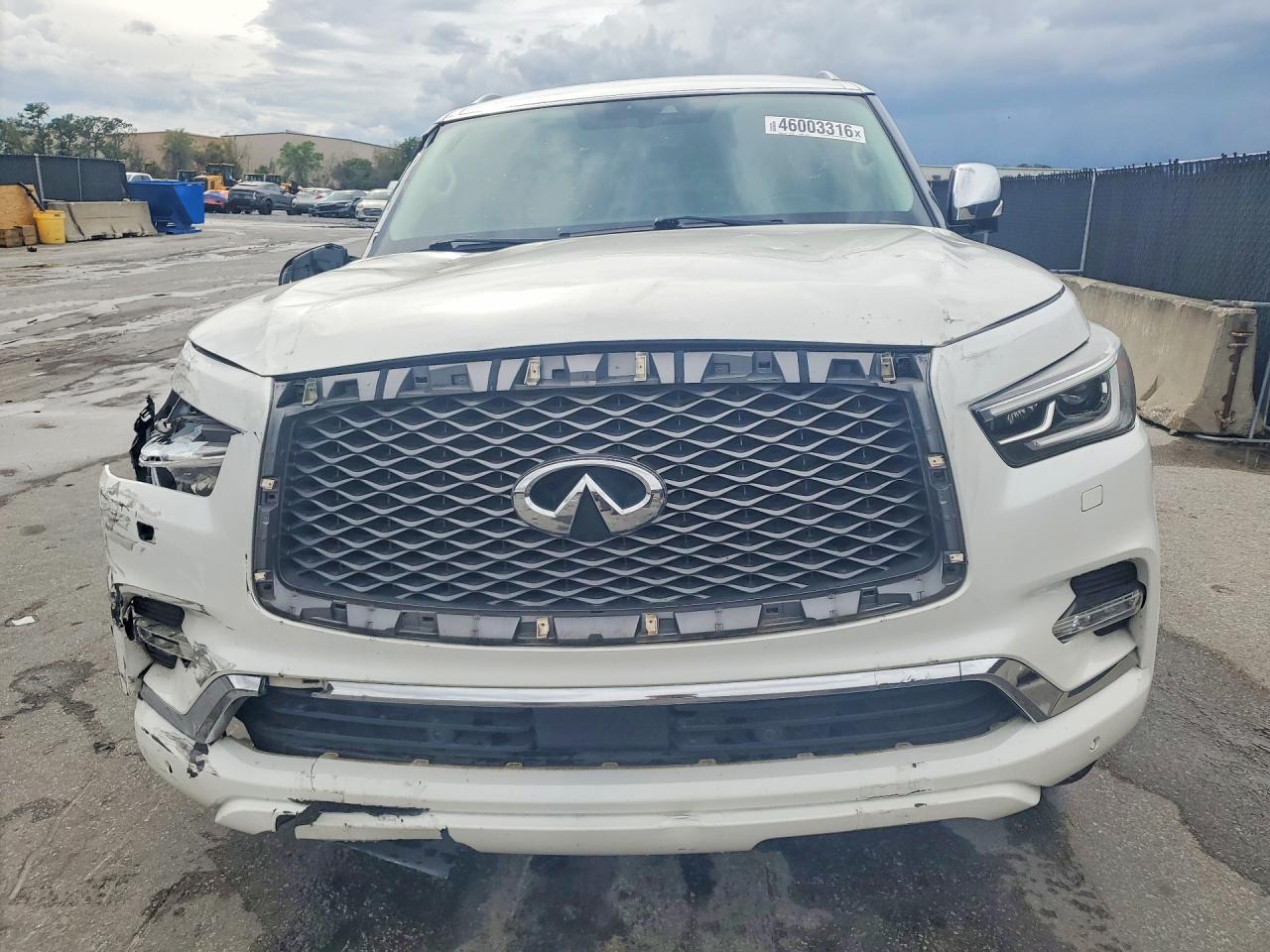 INFINITI Qx Luxe