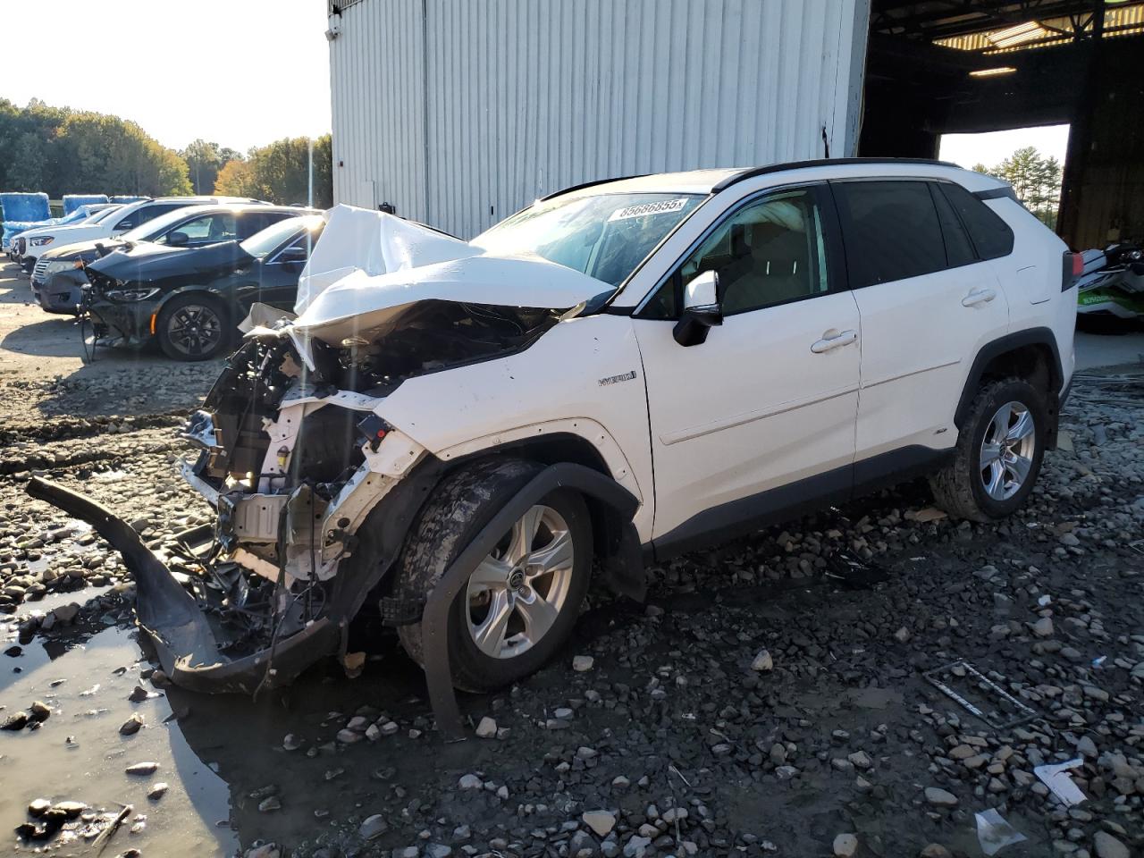 Salvage Toyota RAV4 Image