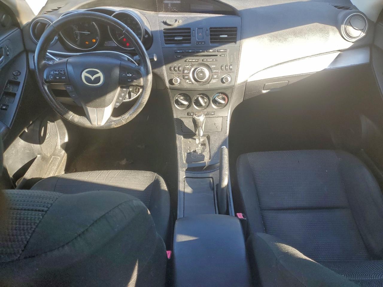 Mazda 3 I