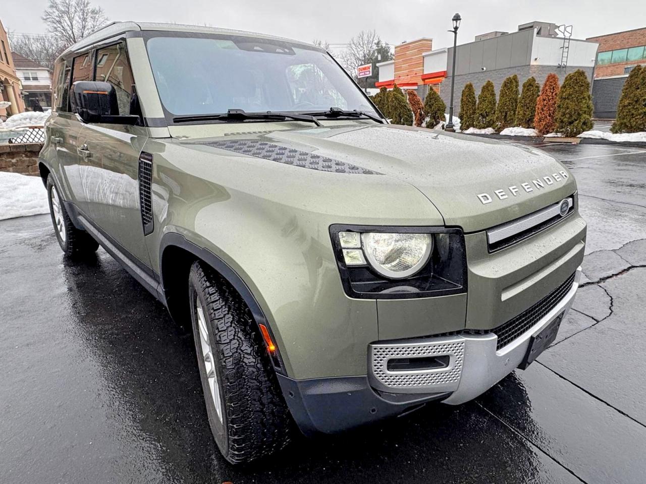 Land Rover Defender 110