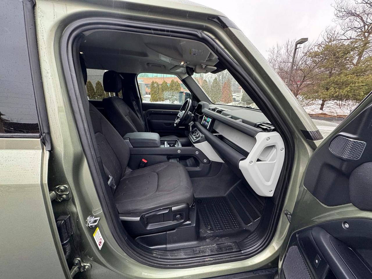 Land Rover Defender 110