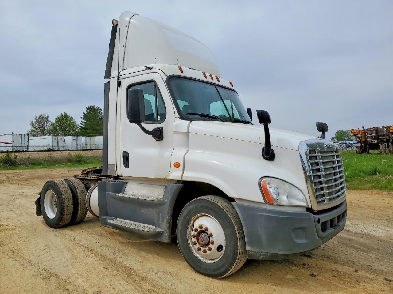 Salvage Freightliner Cascadia 1 Image