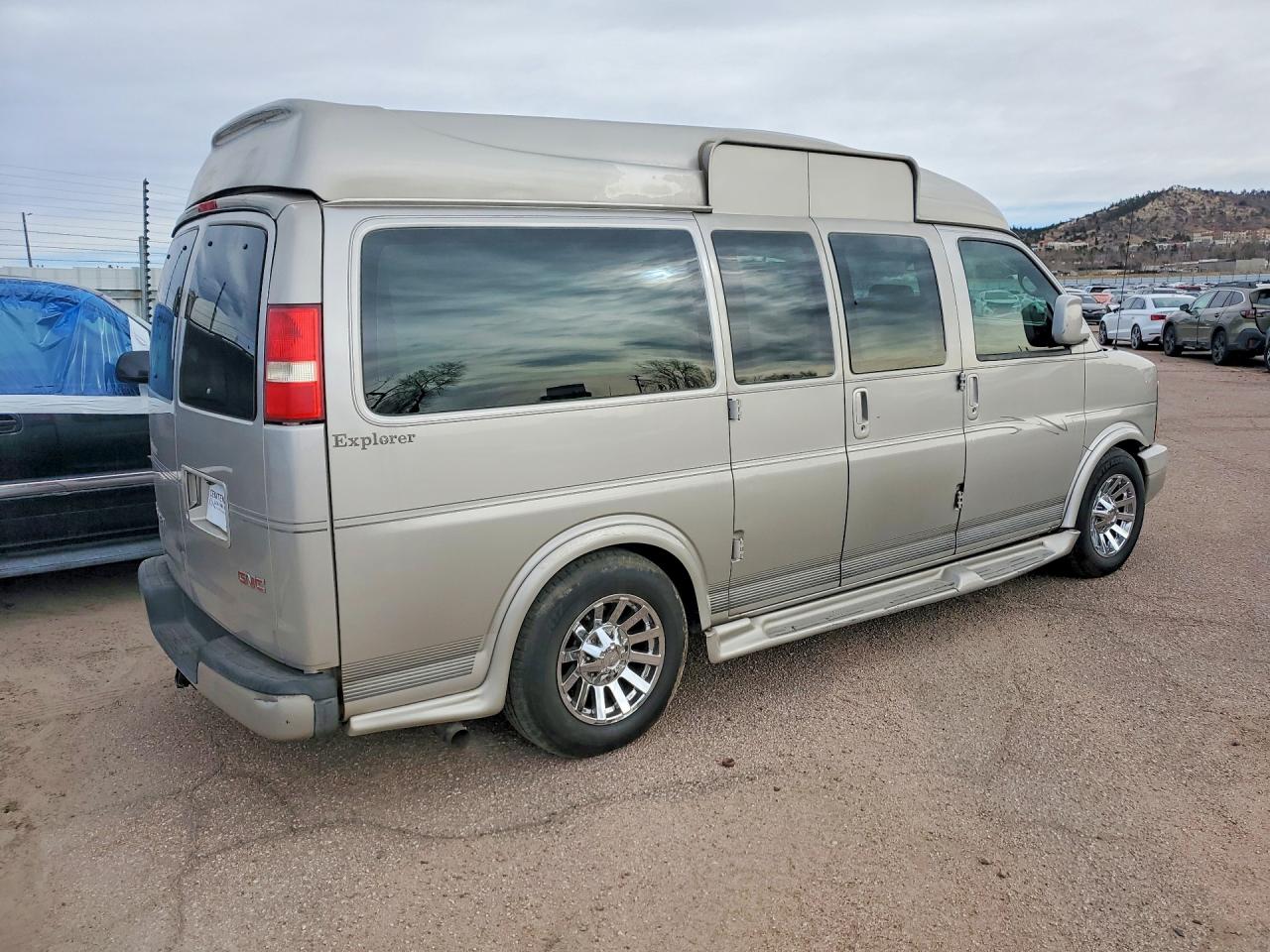 GMC Savana G1500