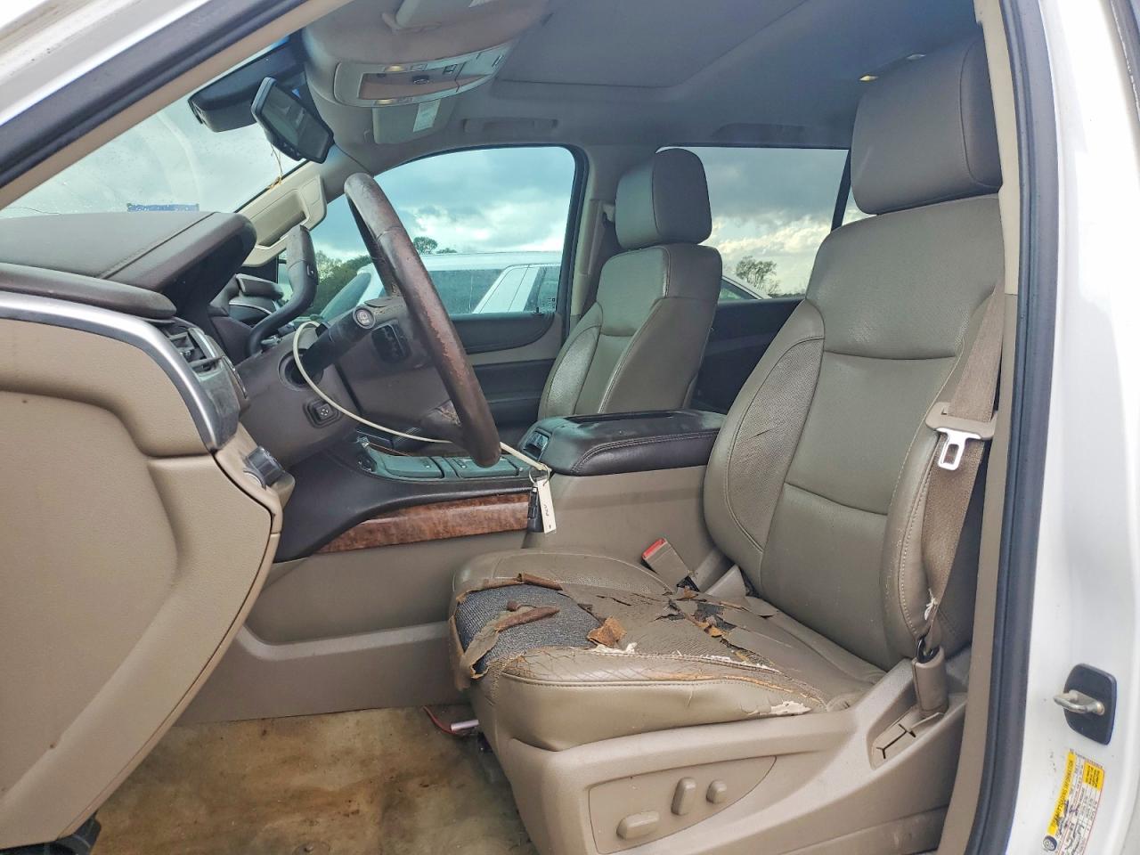 Chevrolet Suburban C1500 Ltz