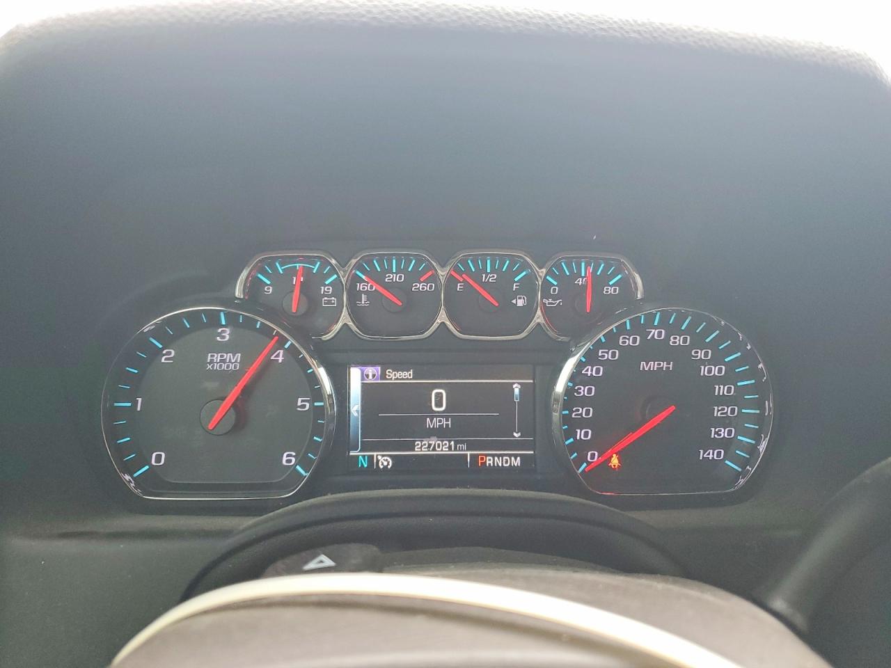 Chevrolet Suburban C1500 Ltz