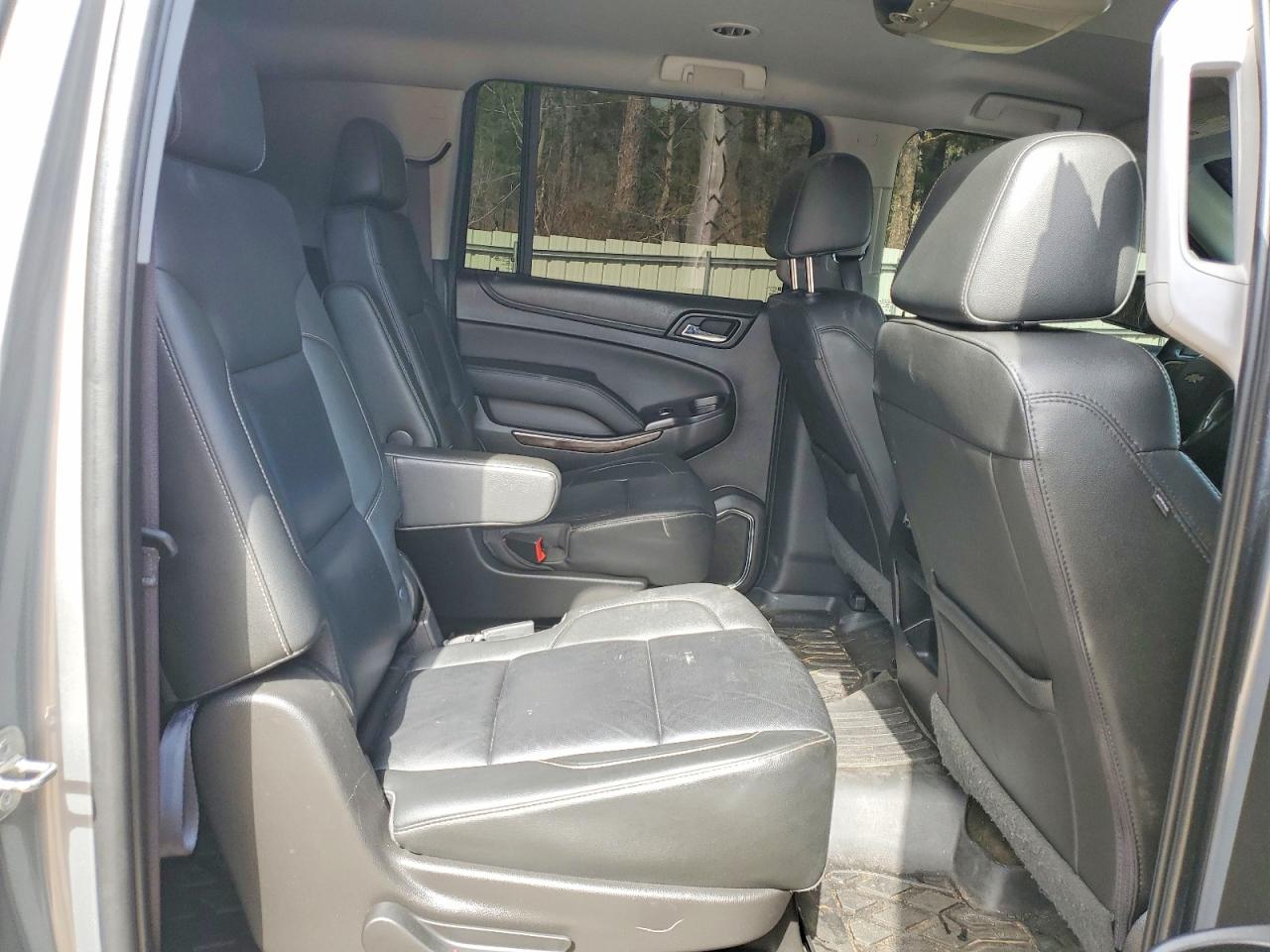 Chevrolet Suburban C1500 Lt