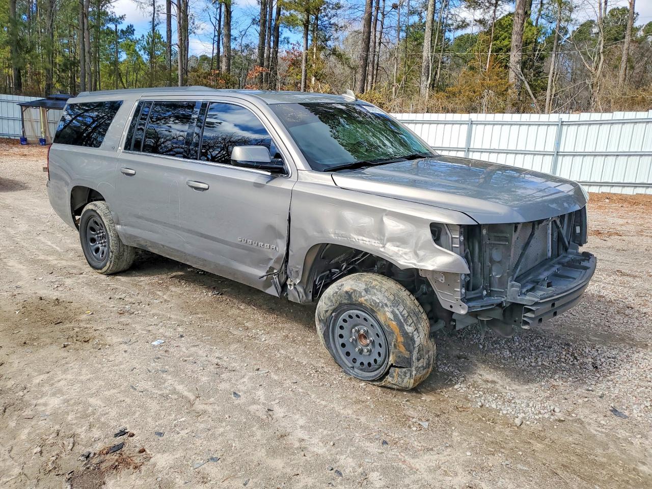 Chevrolet Suburban C1500 Lt