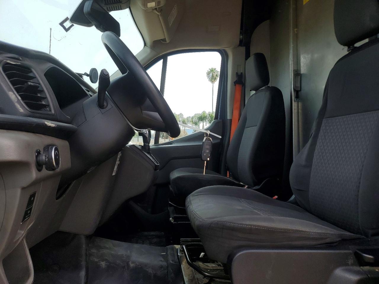Ford Transit T-250
