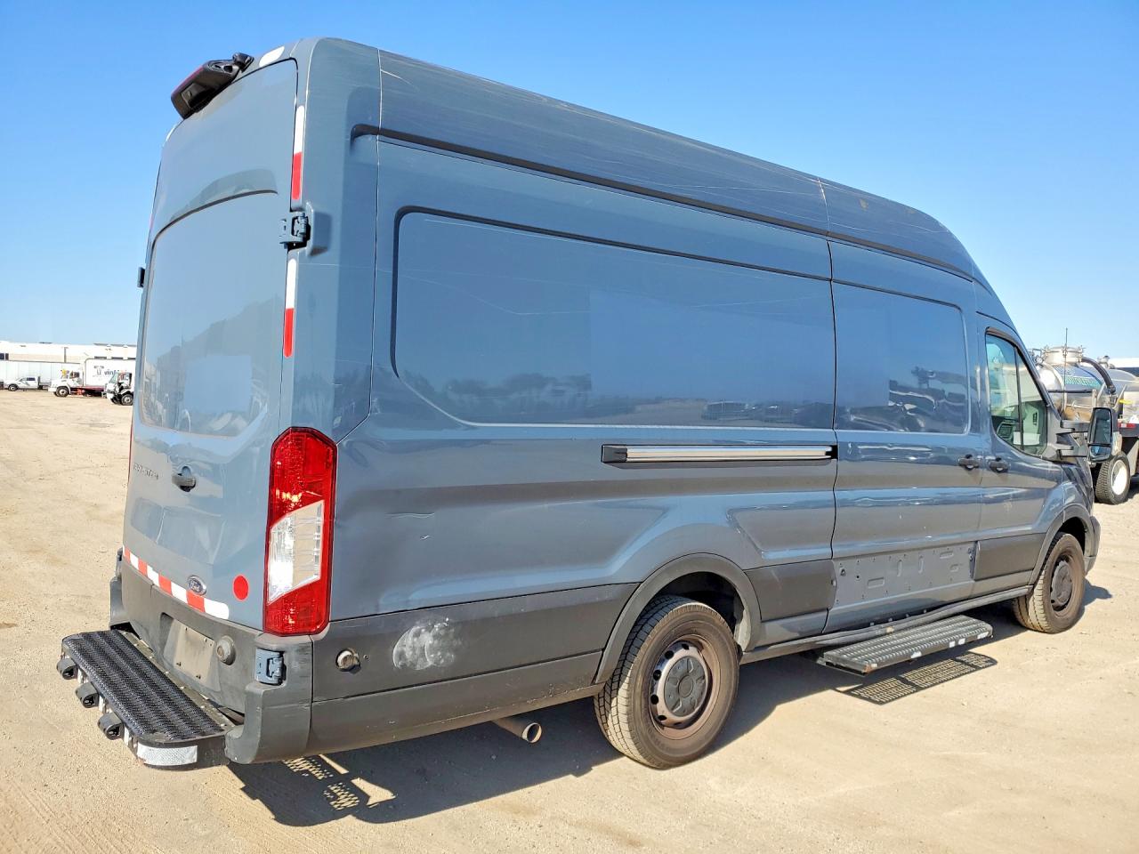 Ford Transit T-250