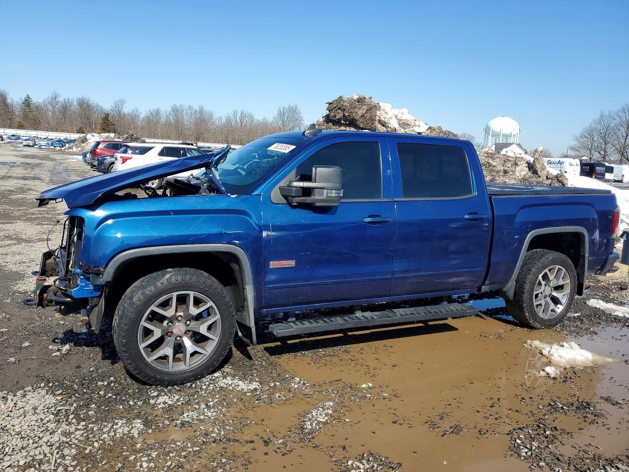 Salvage GMC Sierra Image