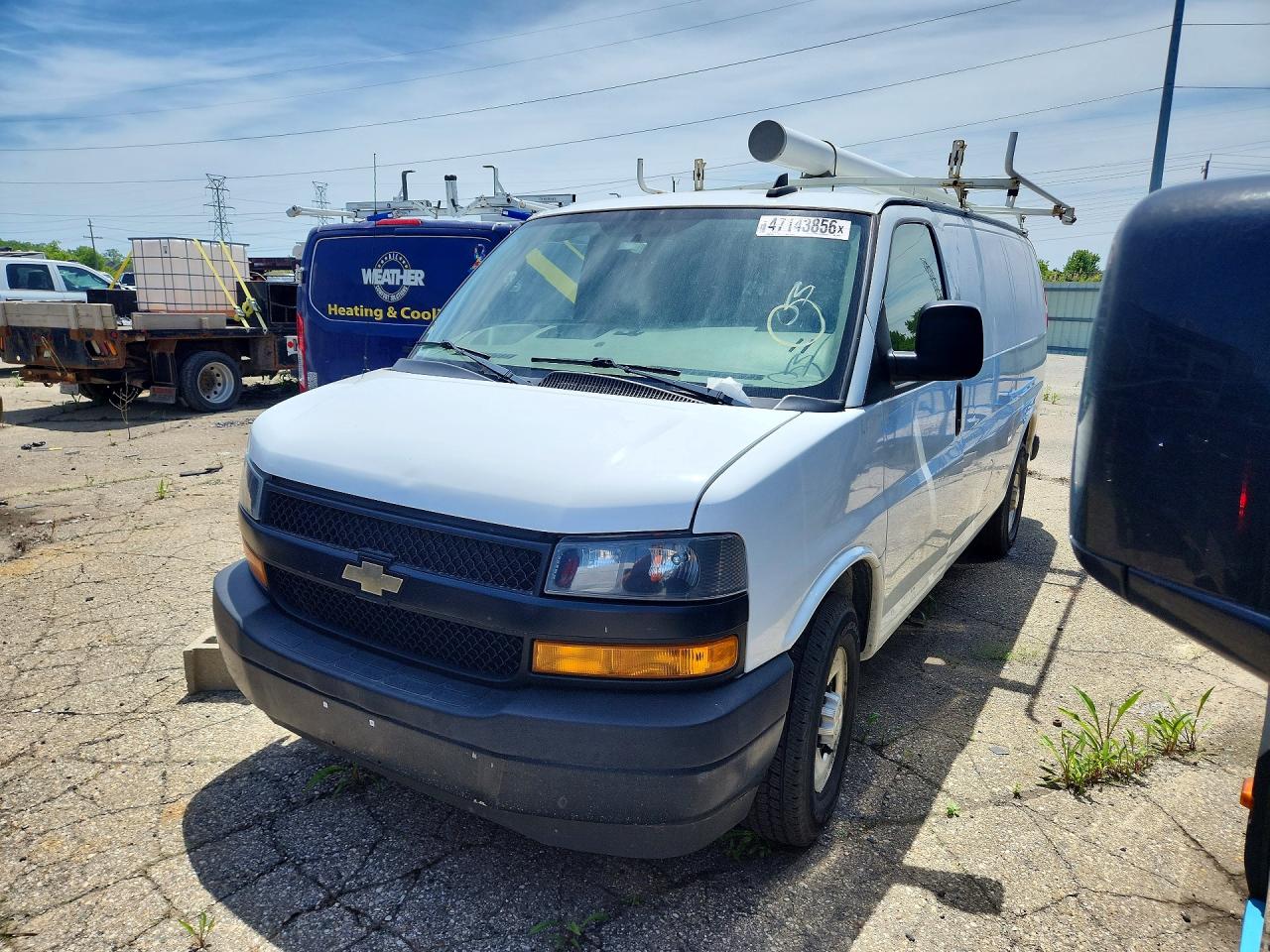 Salvage Chevrolet Express Image