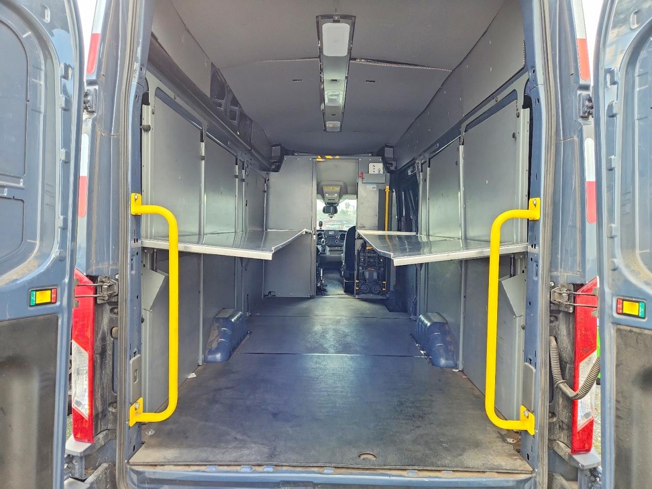 Ford Transit T-250