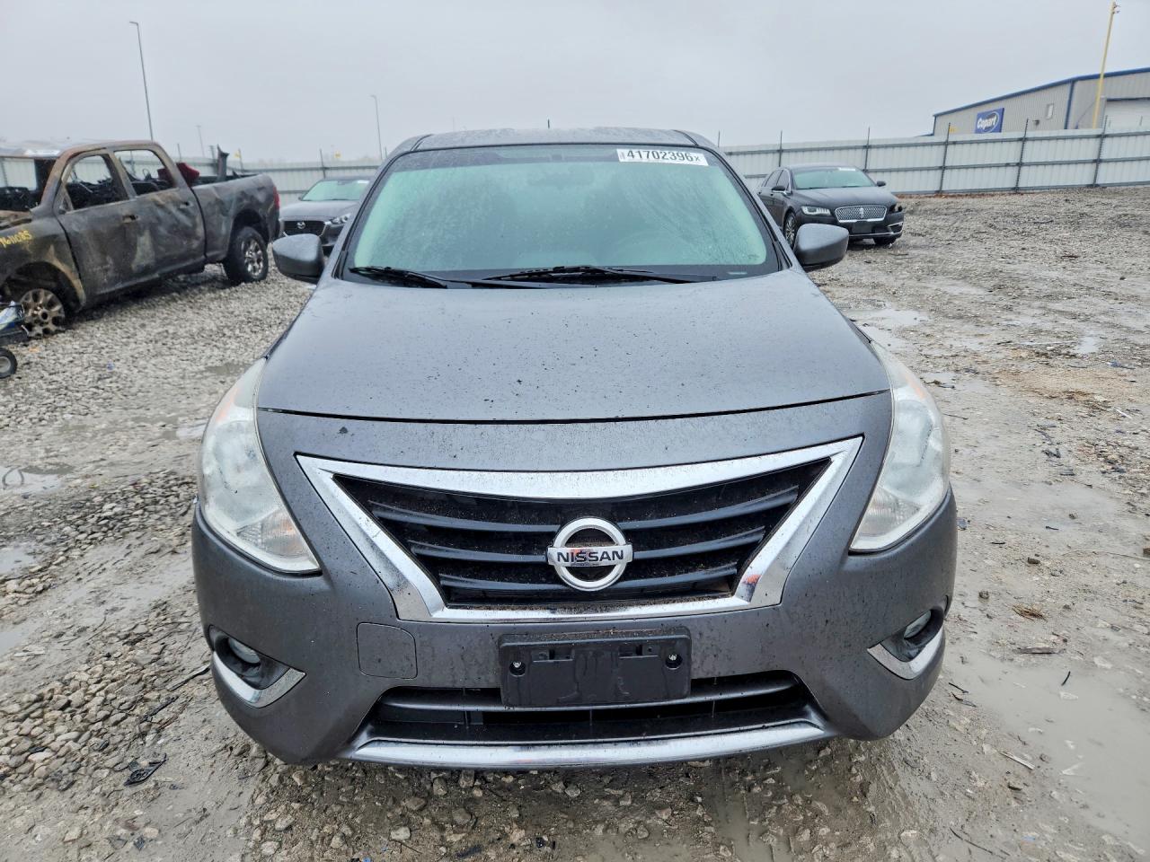 Nissan Versa 1.6 S