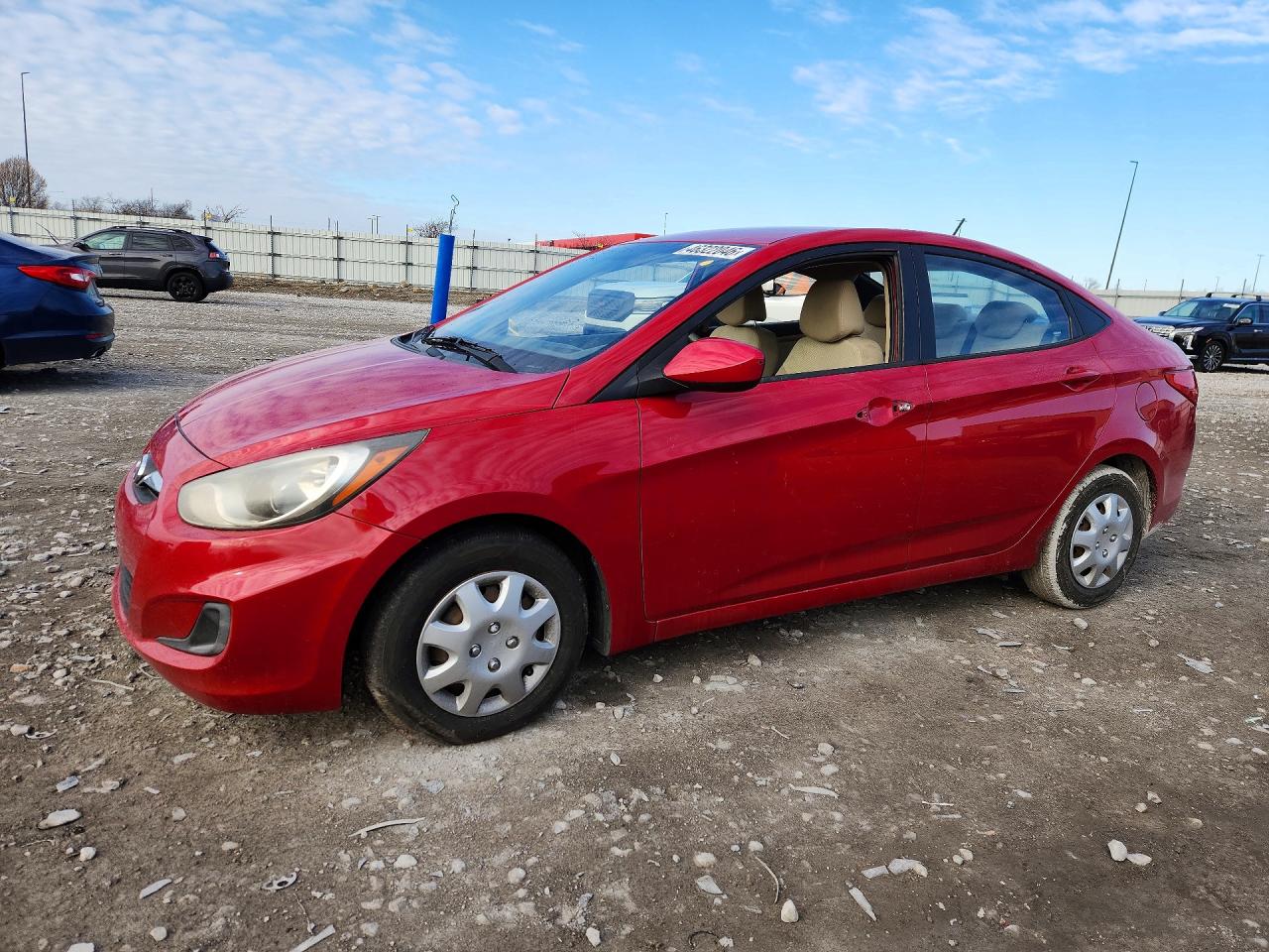 Salvage Hyundai ACCENT Image