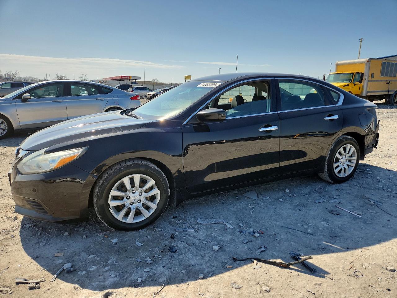 Salvage Nissan Altima Image