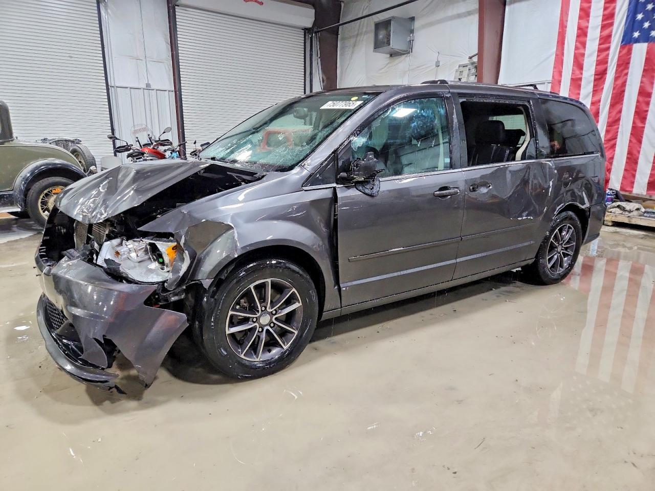 Salvage Dodge Caravan Image