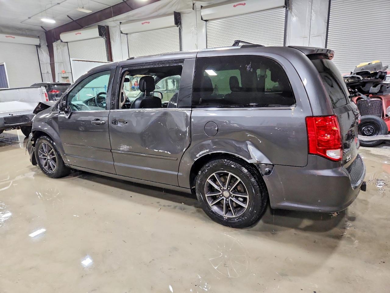 Dodge Caravan Sxt