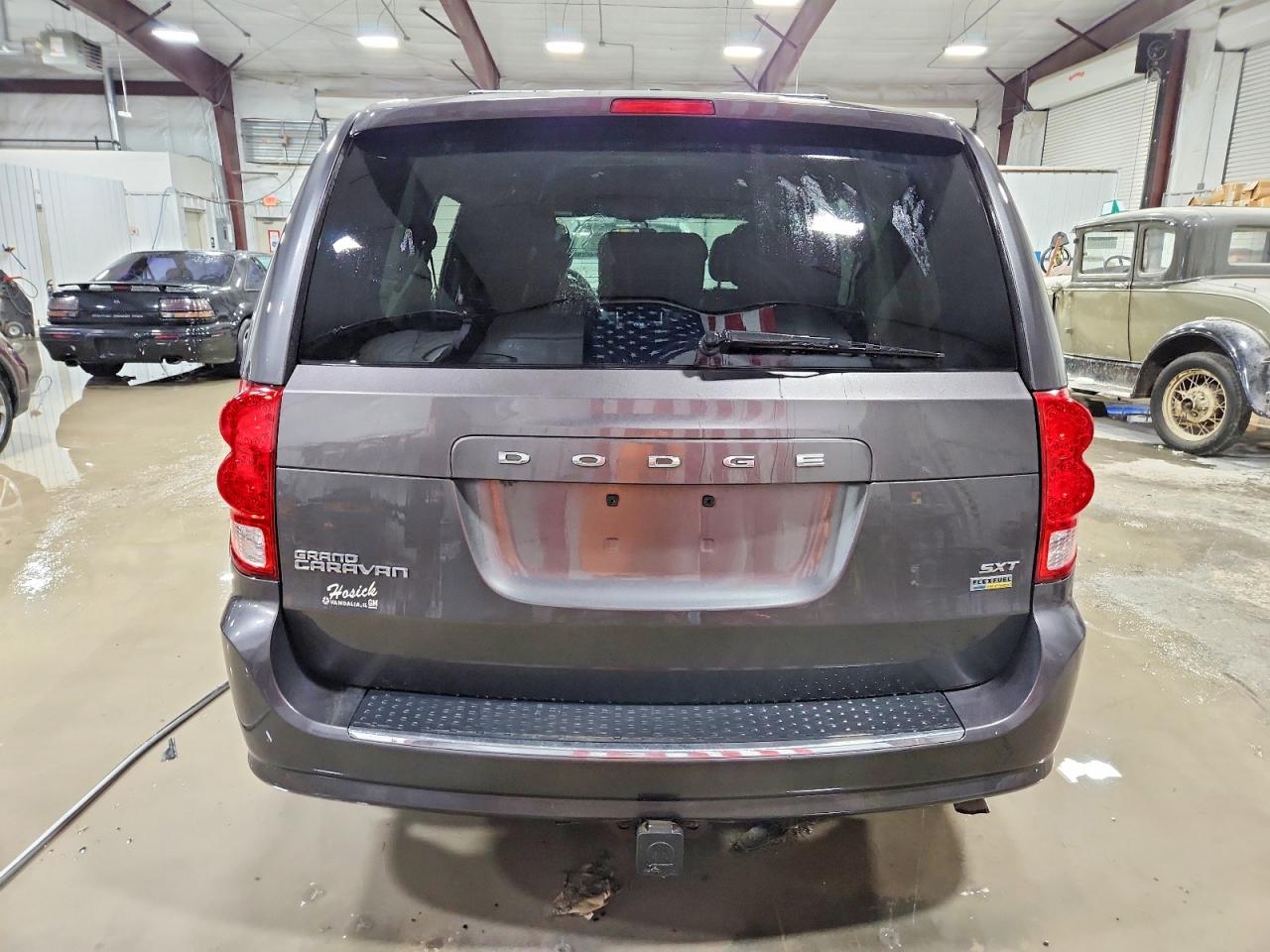 Dodge Caravan Sxt
