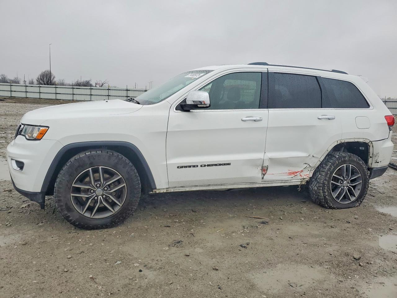 Salvage Jeep Grand Cherokee Image