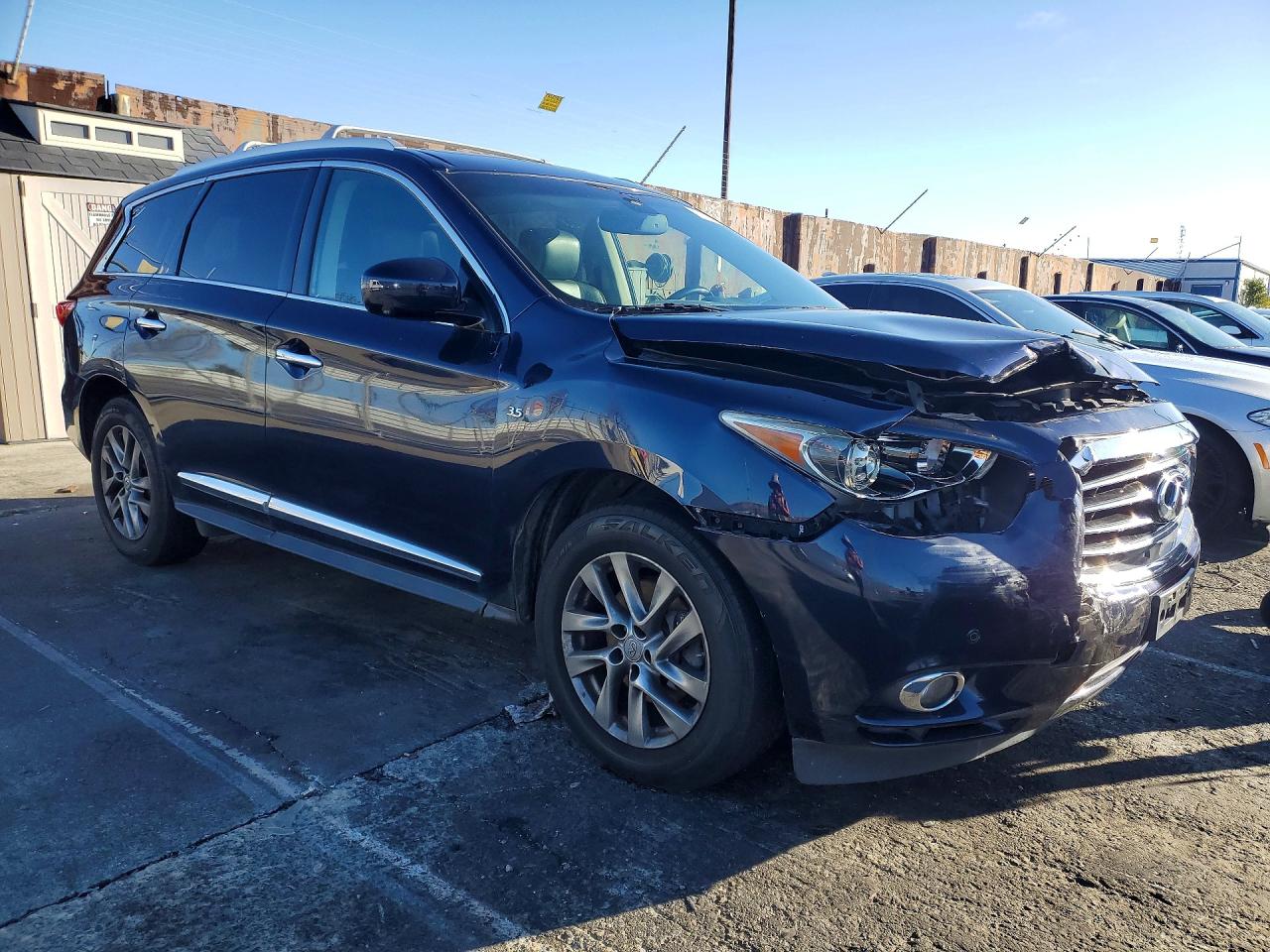 INFINITI Qx
