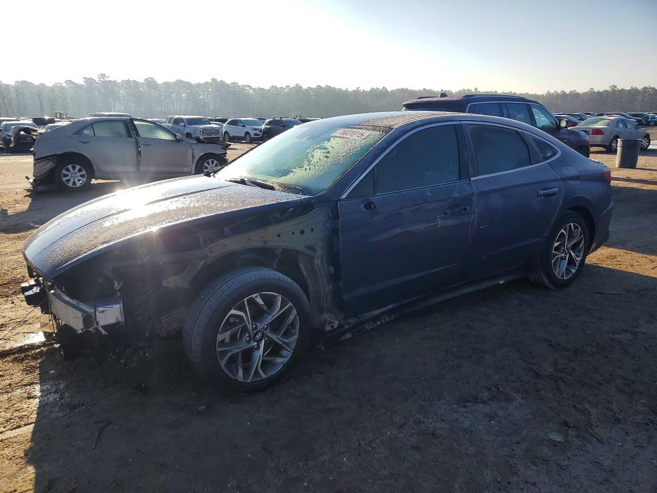 Salvage Hyundai SONATA Image