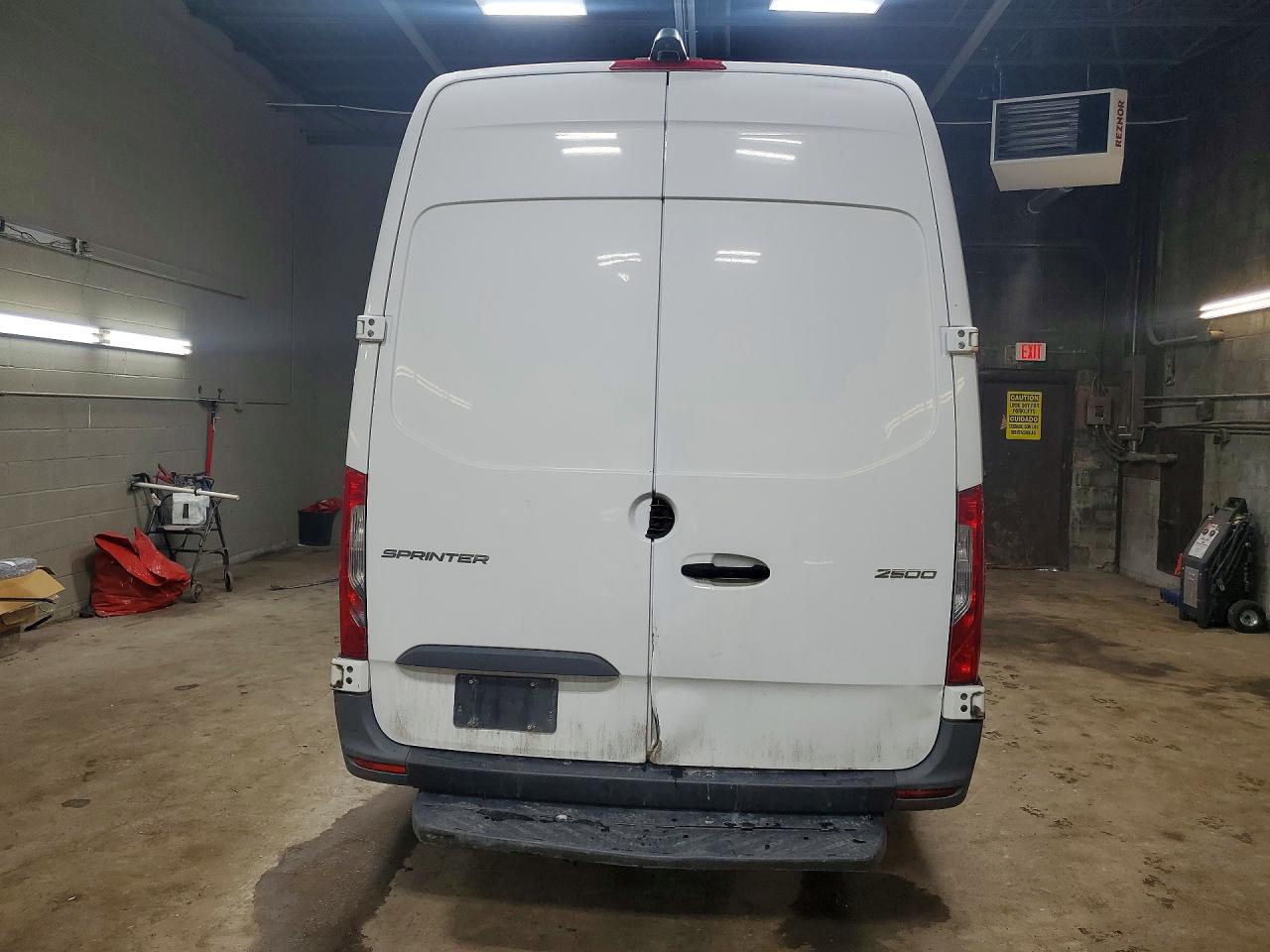 Mercedes-Benz Sprinter 2500