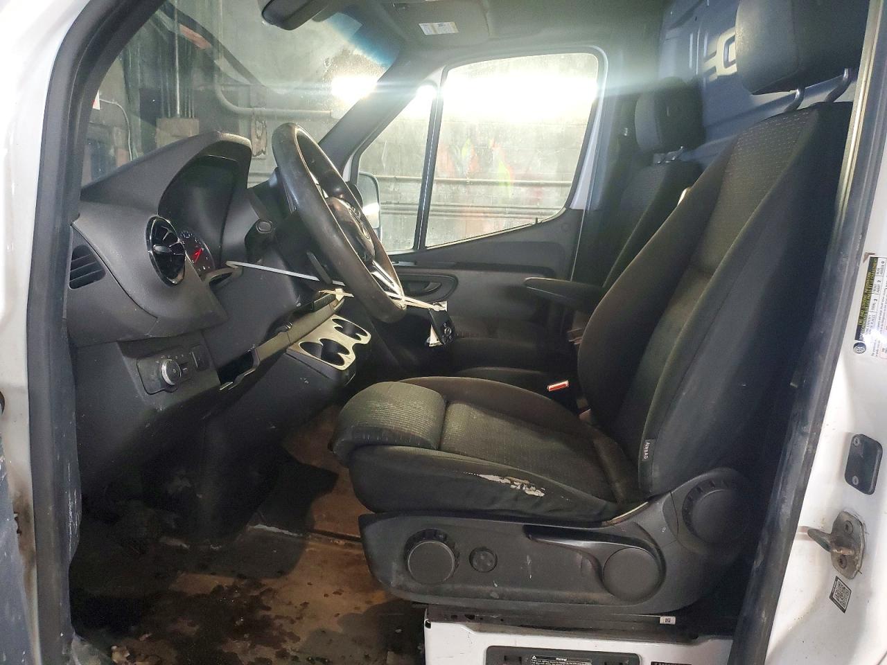 Mercedes-Benz Sprinter 2500