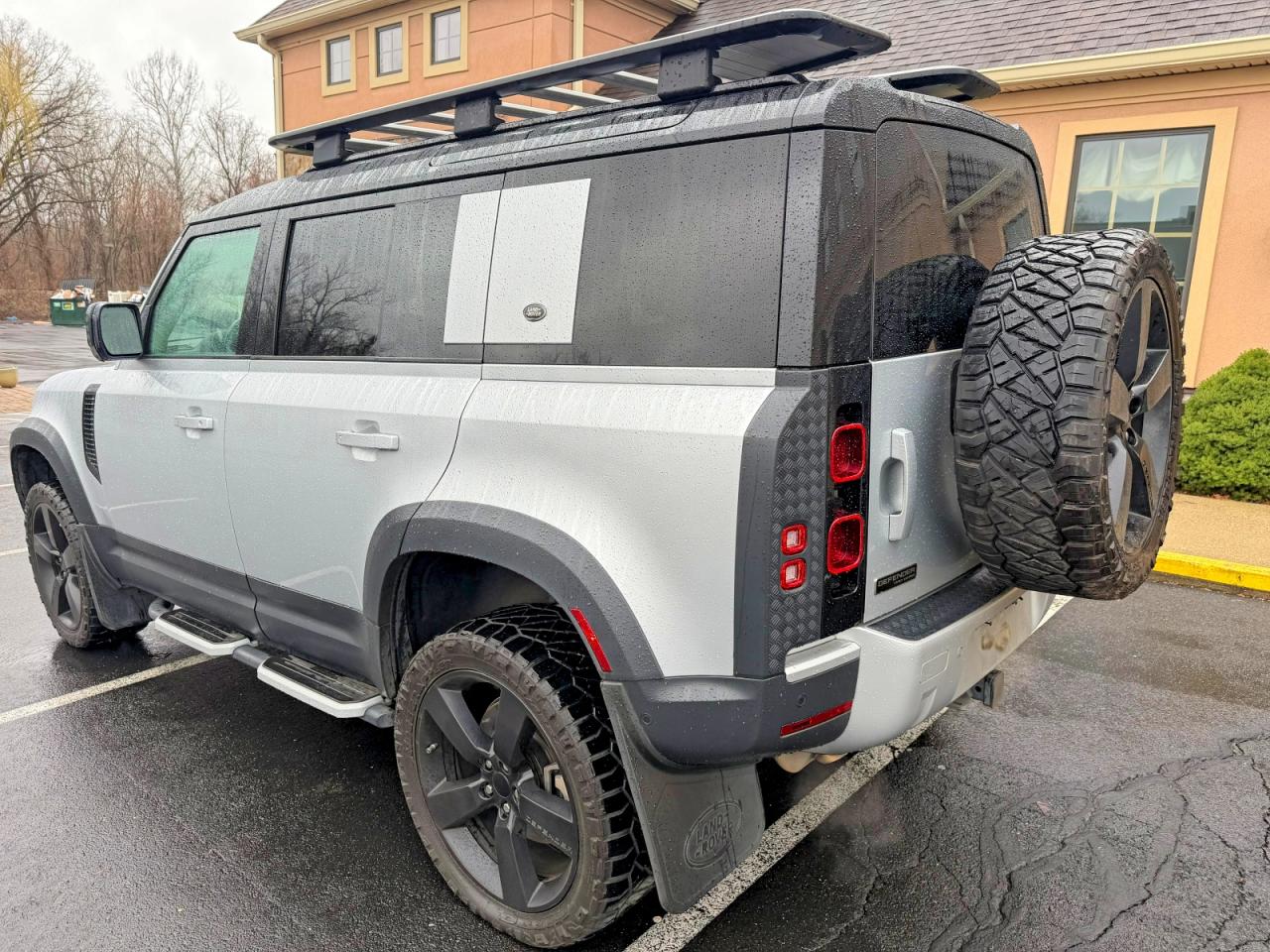 Land Rover Defender 110 1st Edition