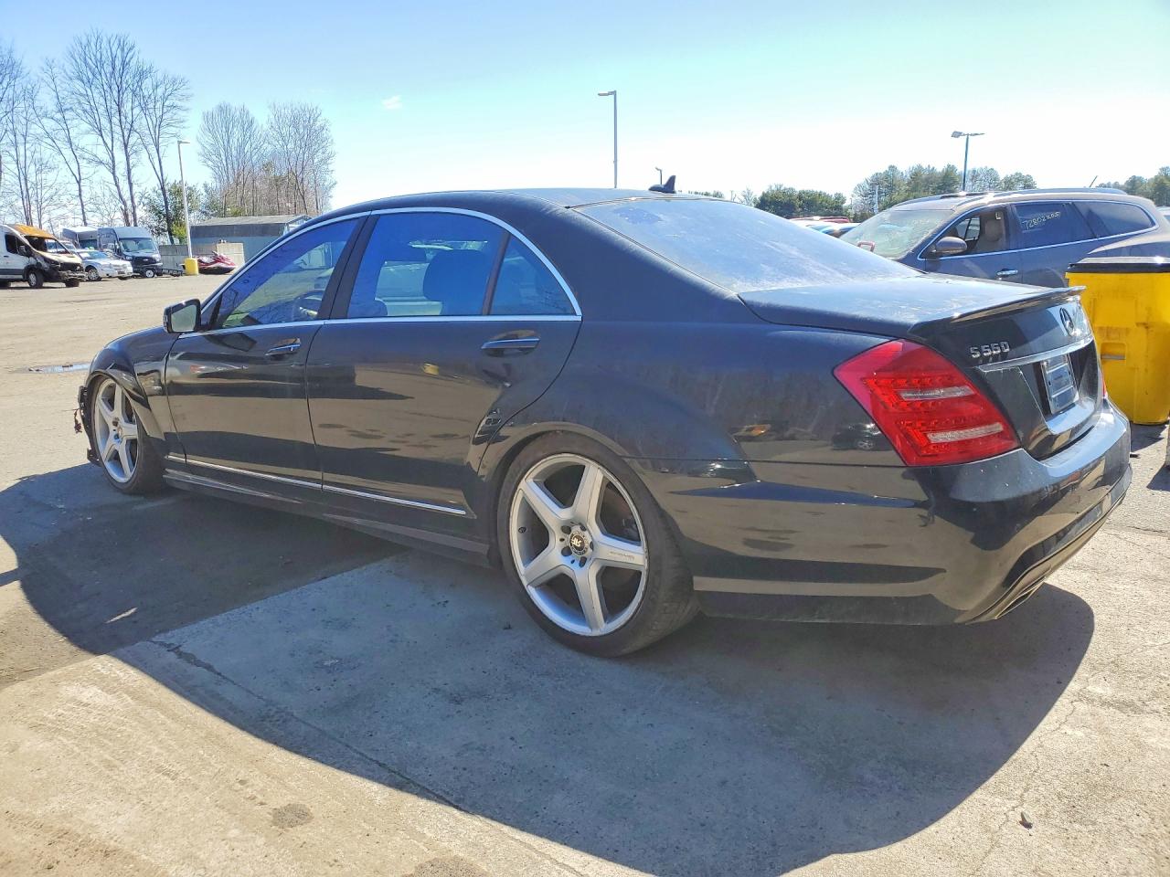 Mercedes-Benz S-Class 550