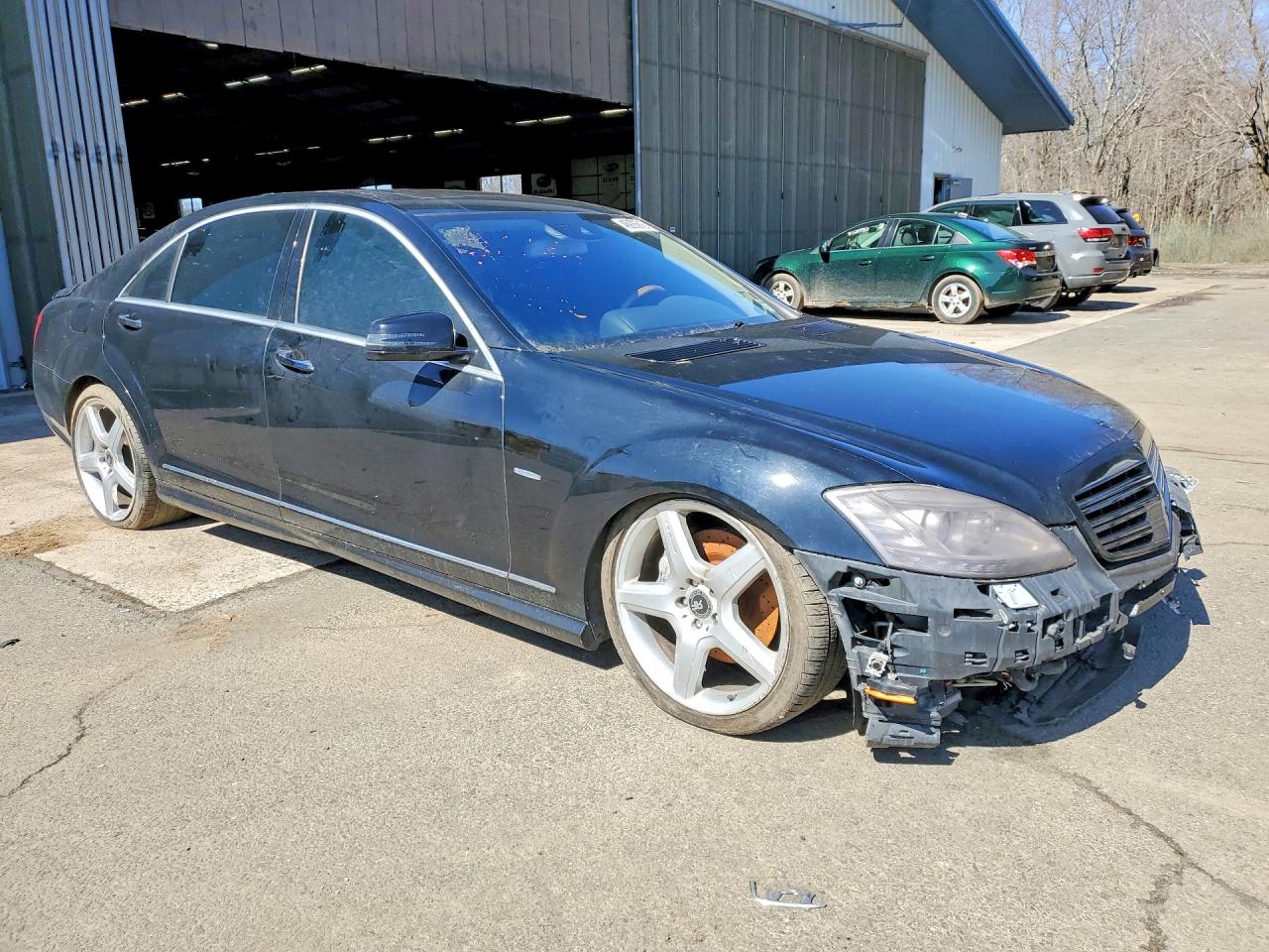 Mercedes-Benz S-Class 550