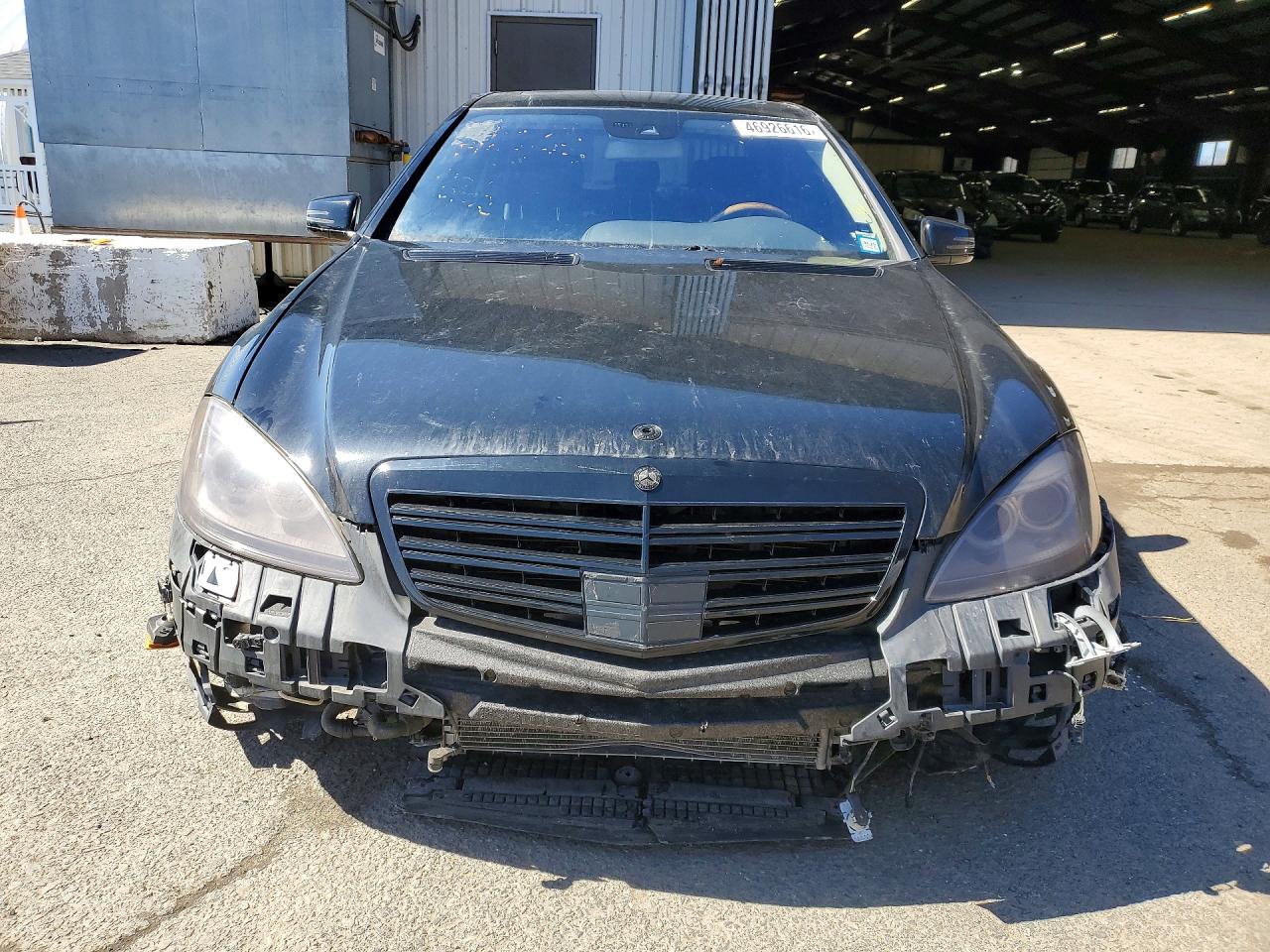 Mercedes-Benz S-Class 550