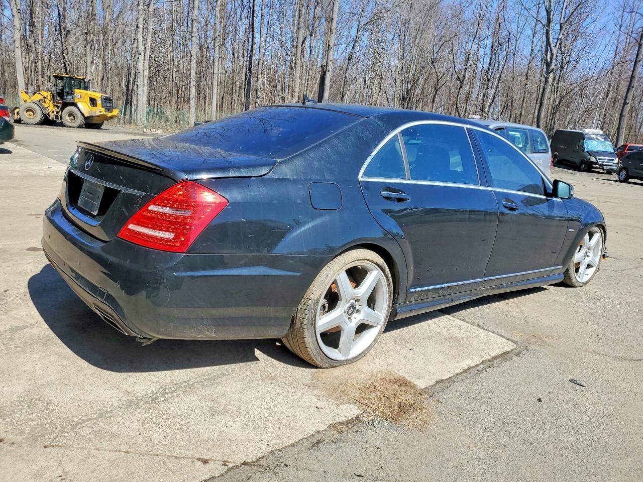 Mercedes-Benz S-Class 550
