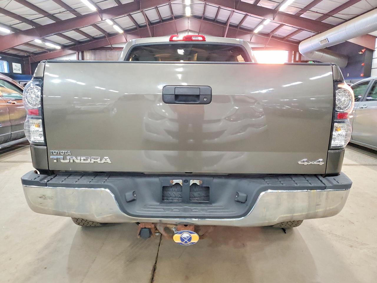 Toyota Tundra Sr5