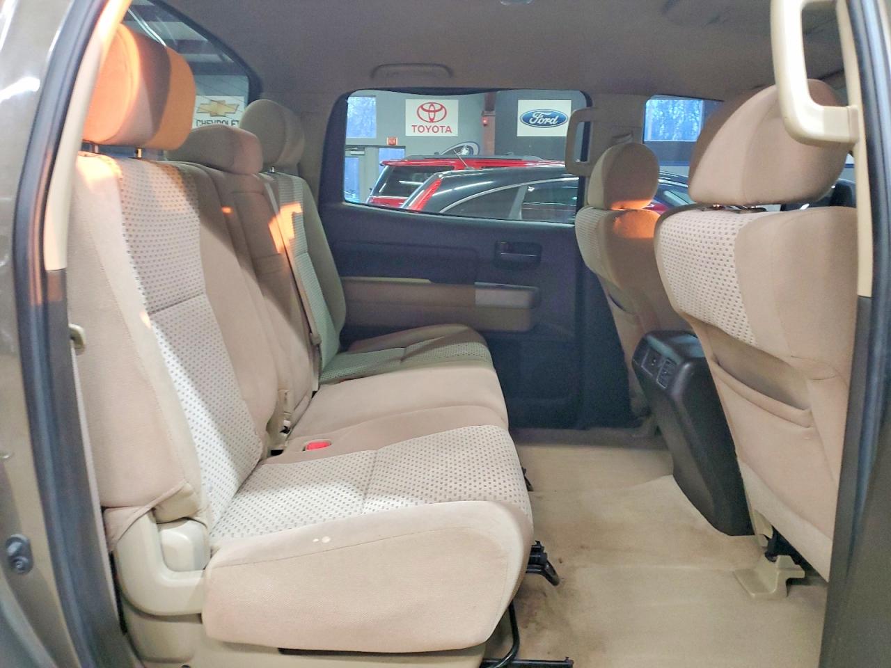 Toyota Tundra Sr5