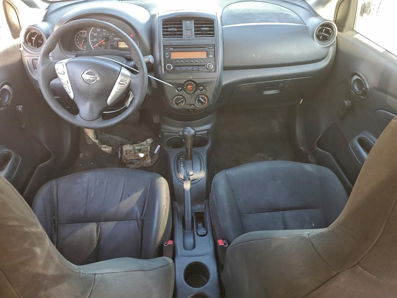 Nissan Versa S