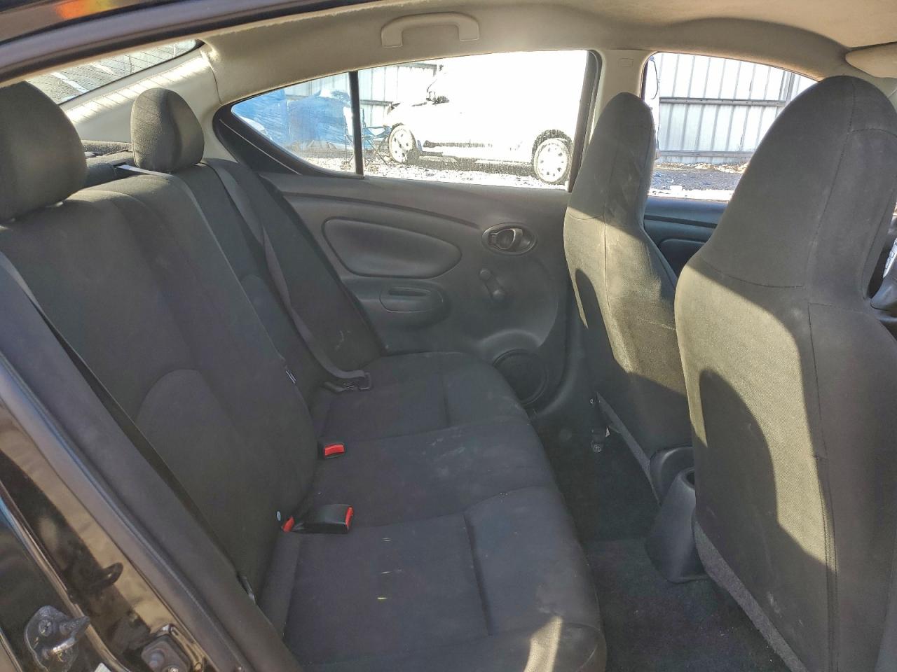 Nissan Versa S