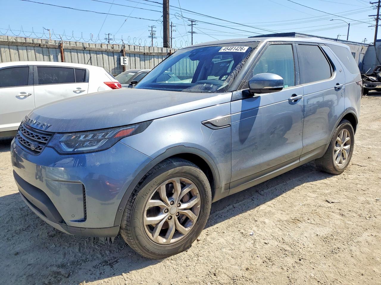 Salvage Land Rover Discovery Image