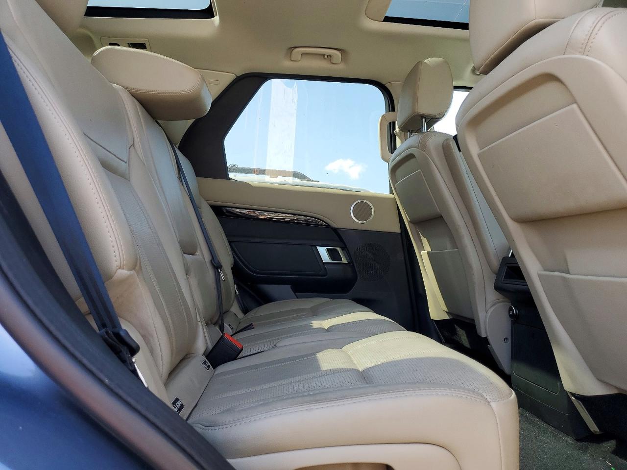 Land Rover Discovery Se