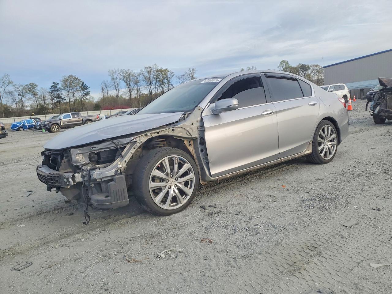 Salvage Honda Accord Image