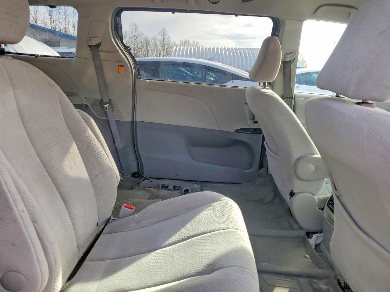 Toyota Sienna Le 7-passenger