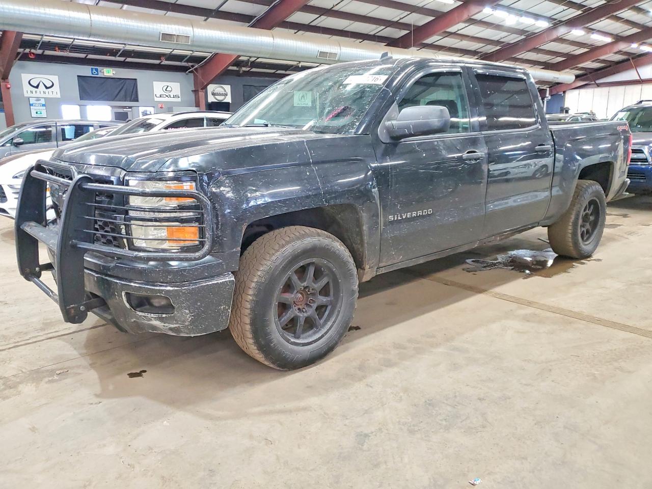 Salvage Chevrolet Silverado Image