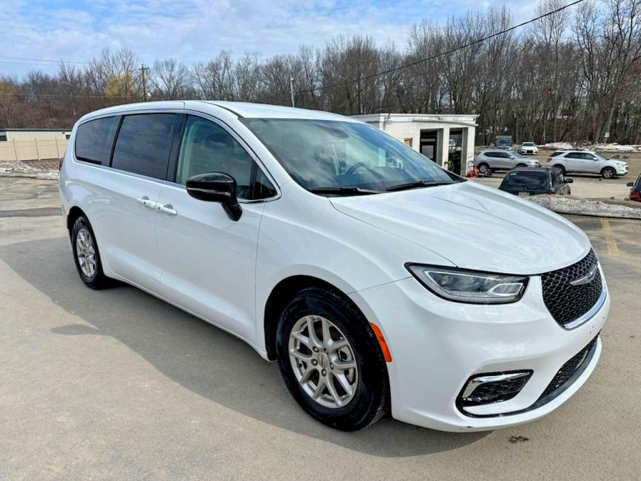Chrysler Pacifica Touring L